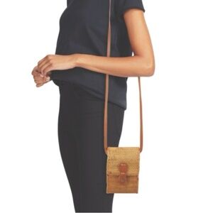 Crown Vintage Boho Rattan Phone Crossbody Bag